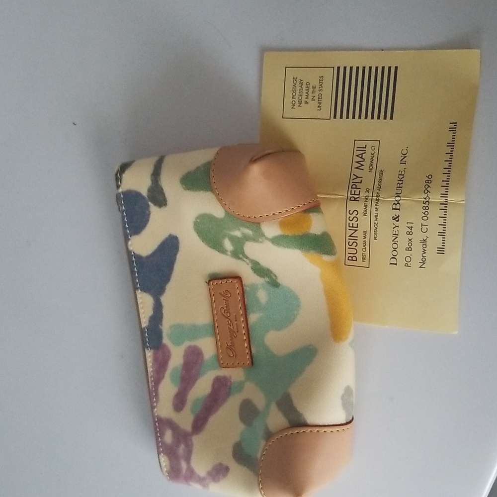 Dooney and Bourke pouch